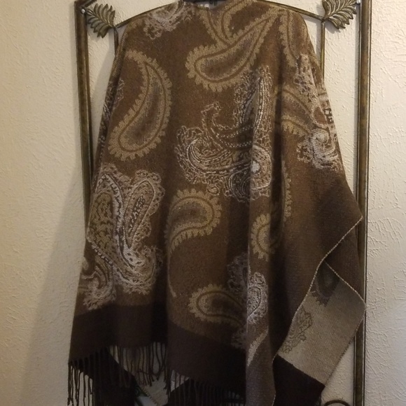 Wrap - Picture 3 of 4